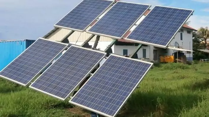 Hybrid solar system kya hai ? Hybrid solar system price। यह कैसे काम करता है लाभप्रकार और स्थापना।